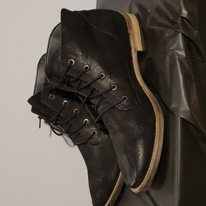 Diba suede black chukka boots